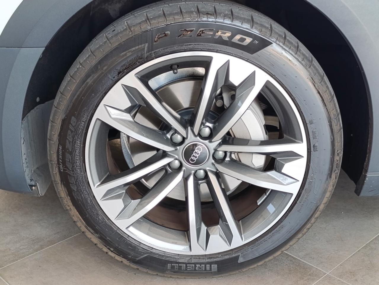 Audi A4 Allroad 40 2.0 tdi mhev Identity Contrast quattro 204cv s-tronic