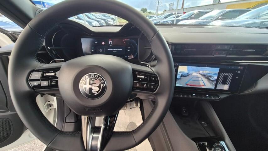 Alfa Romeo Junior 1.2 136 CV Hybrid eDCT6 Speciale - KM0 2025