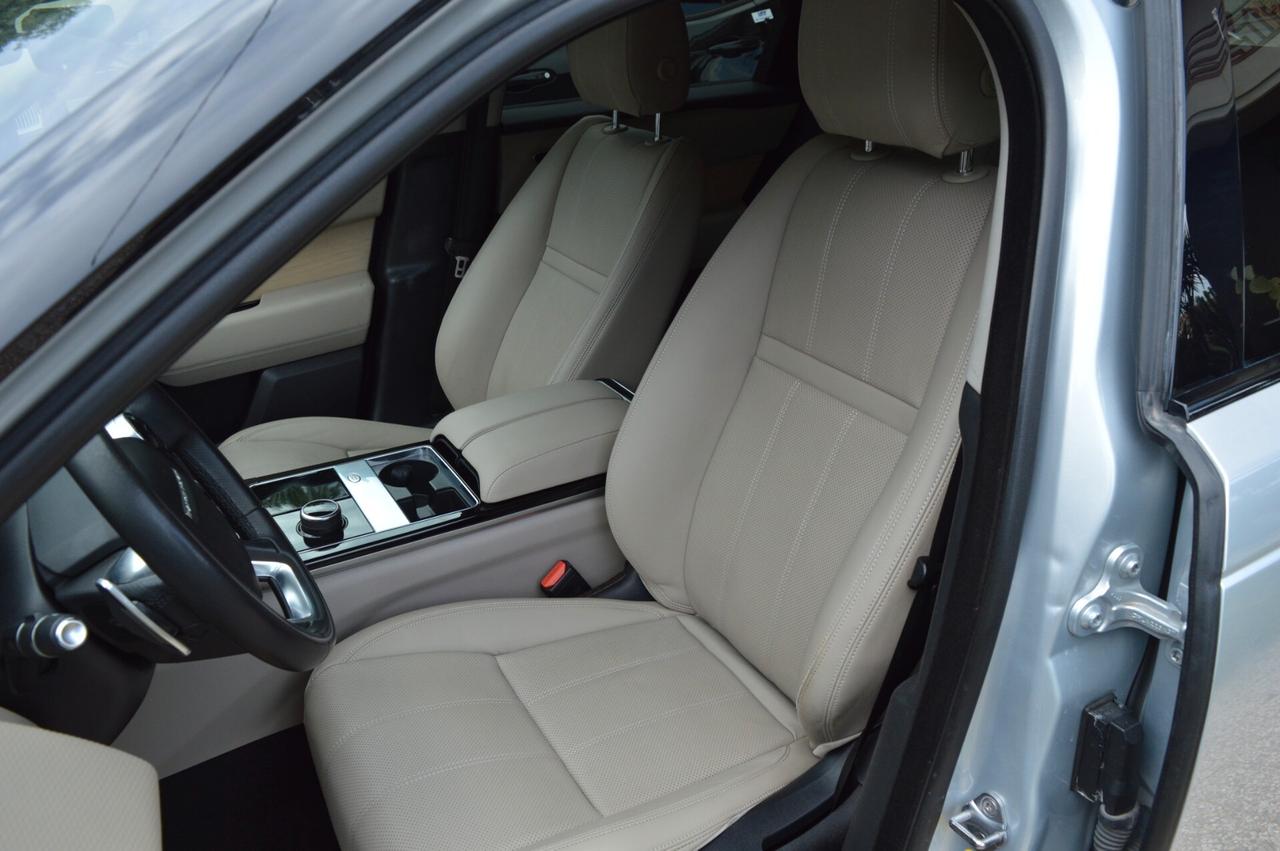 Land Rover Range Rover Velar Range Rover Velar 3.0 V6 SD6 300 CV R-Dynamic SE