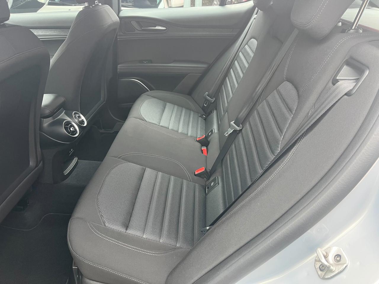 Alfa Romeo Stelvio 2.2 TD 190 cv AT8 Q4 Business