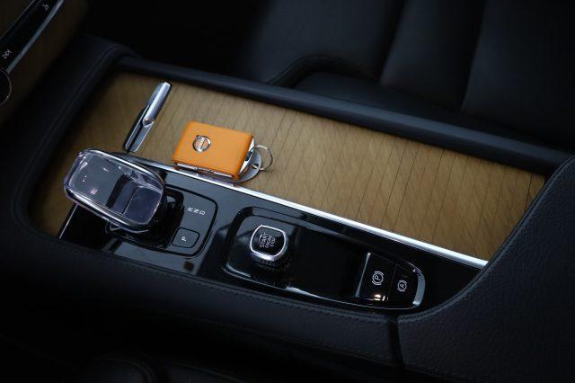 VOLVO XC90 XC90 B5 (d) AWD automatico 7 posti Plus Bright