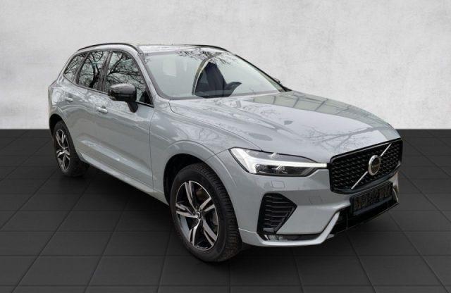 VOLVO XC60 B4 (d) AWD automatico Plus Dark