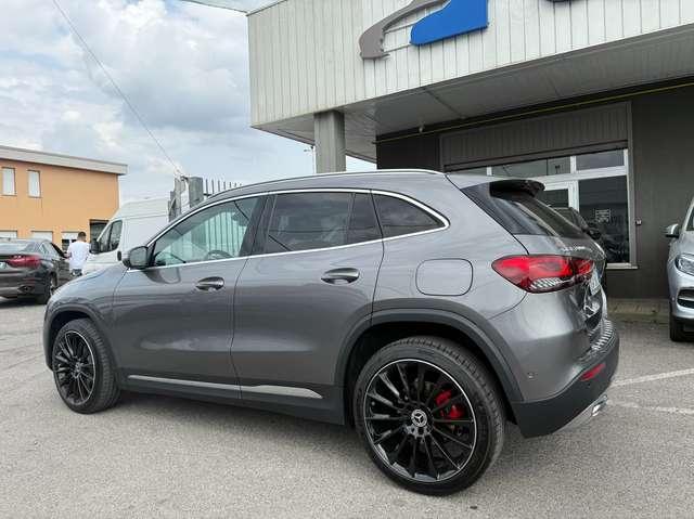 Mercedes-Benz GLA 200 GLA 200 d Premium auto