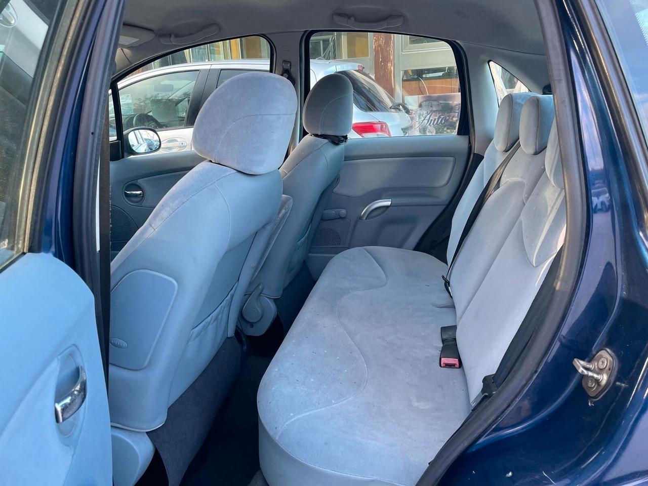 CITROEN C3 1.1 B - 2005