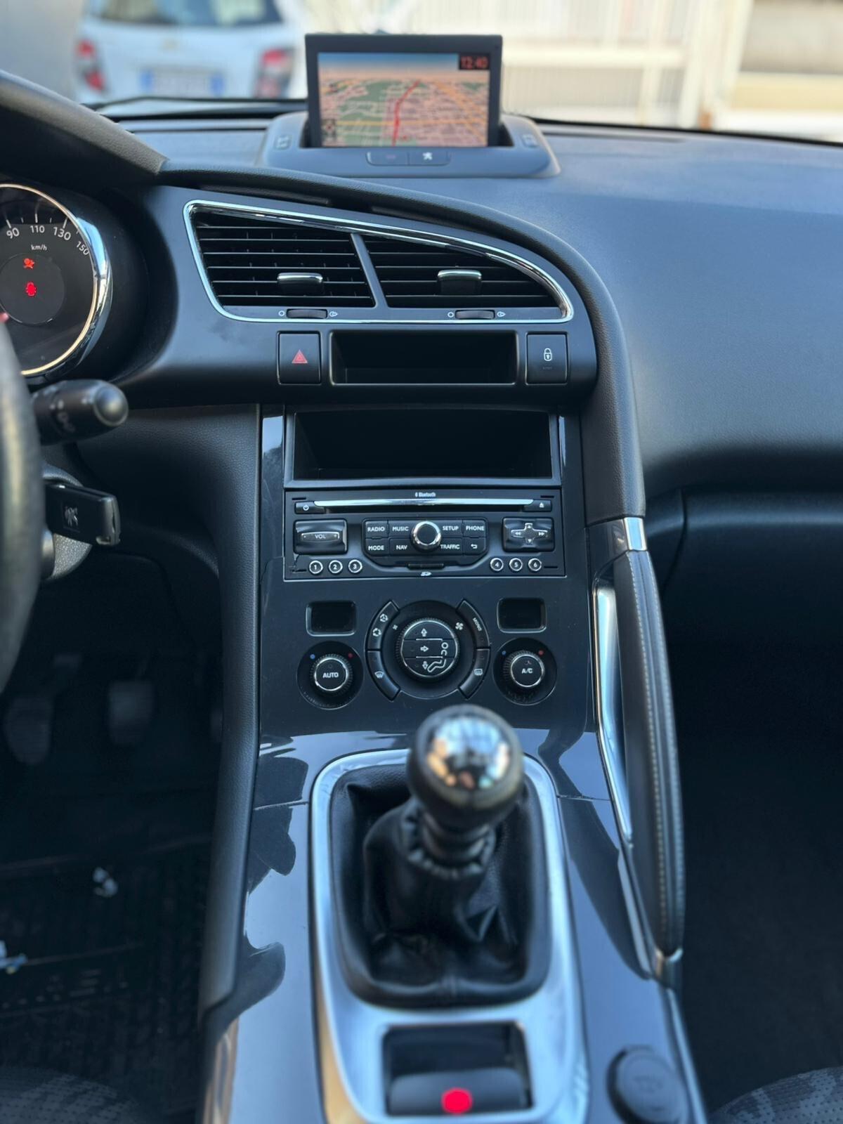 Peugeot 3008 1.6 HDi 115CV Allure