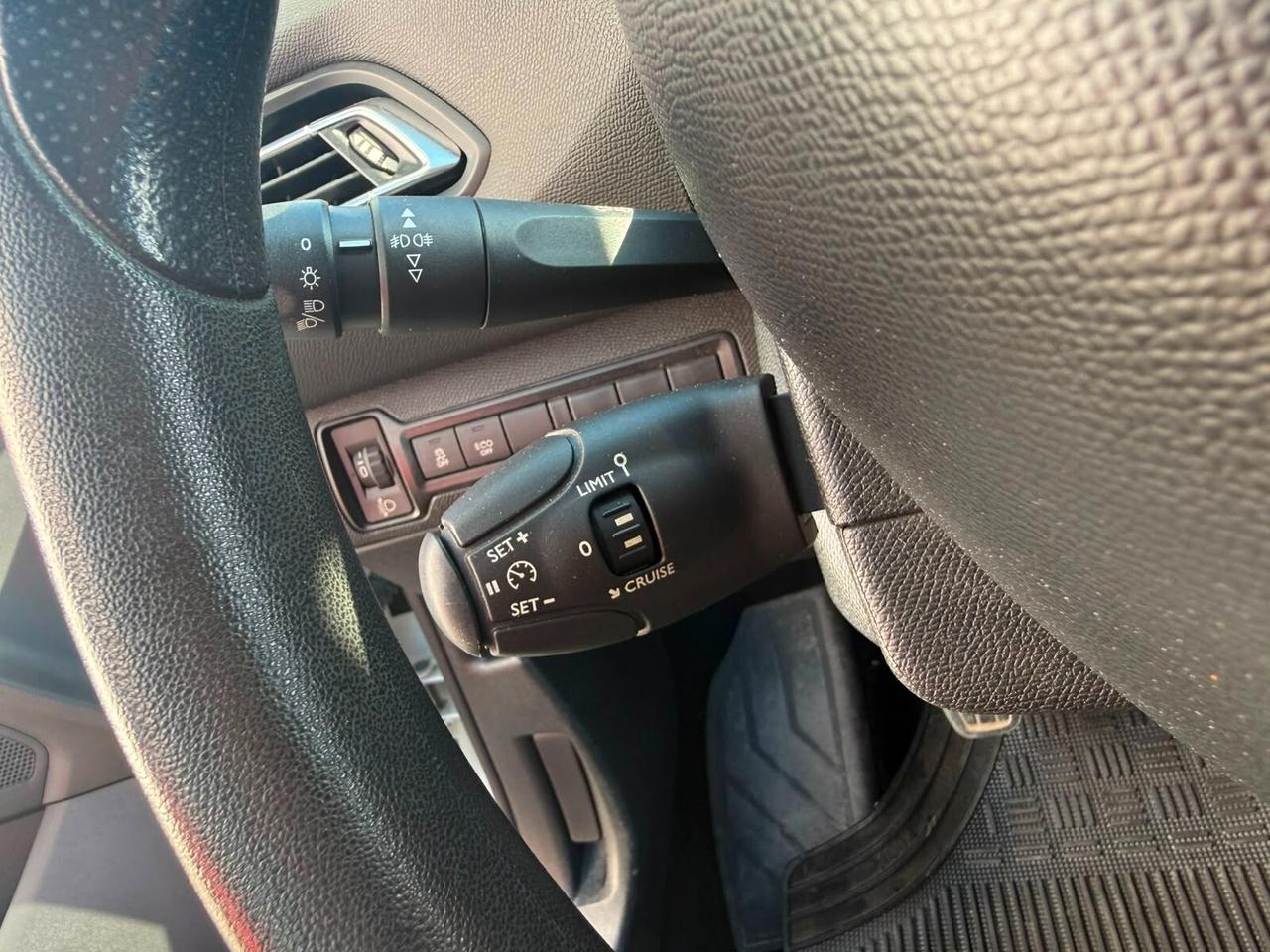 Peugeot 308 1.6 HDi 115 CV S&S Allure
