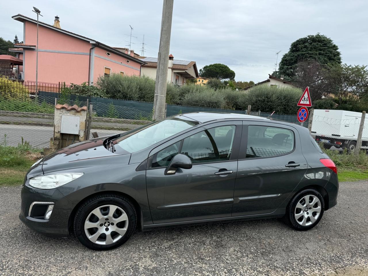 Peugeot 308 1.6 8V HDi 93CV 5p. Active OK NEOPATENTATI