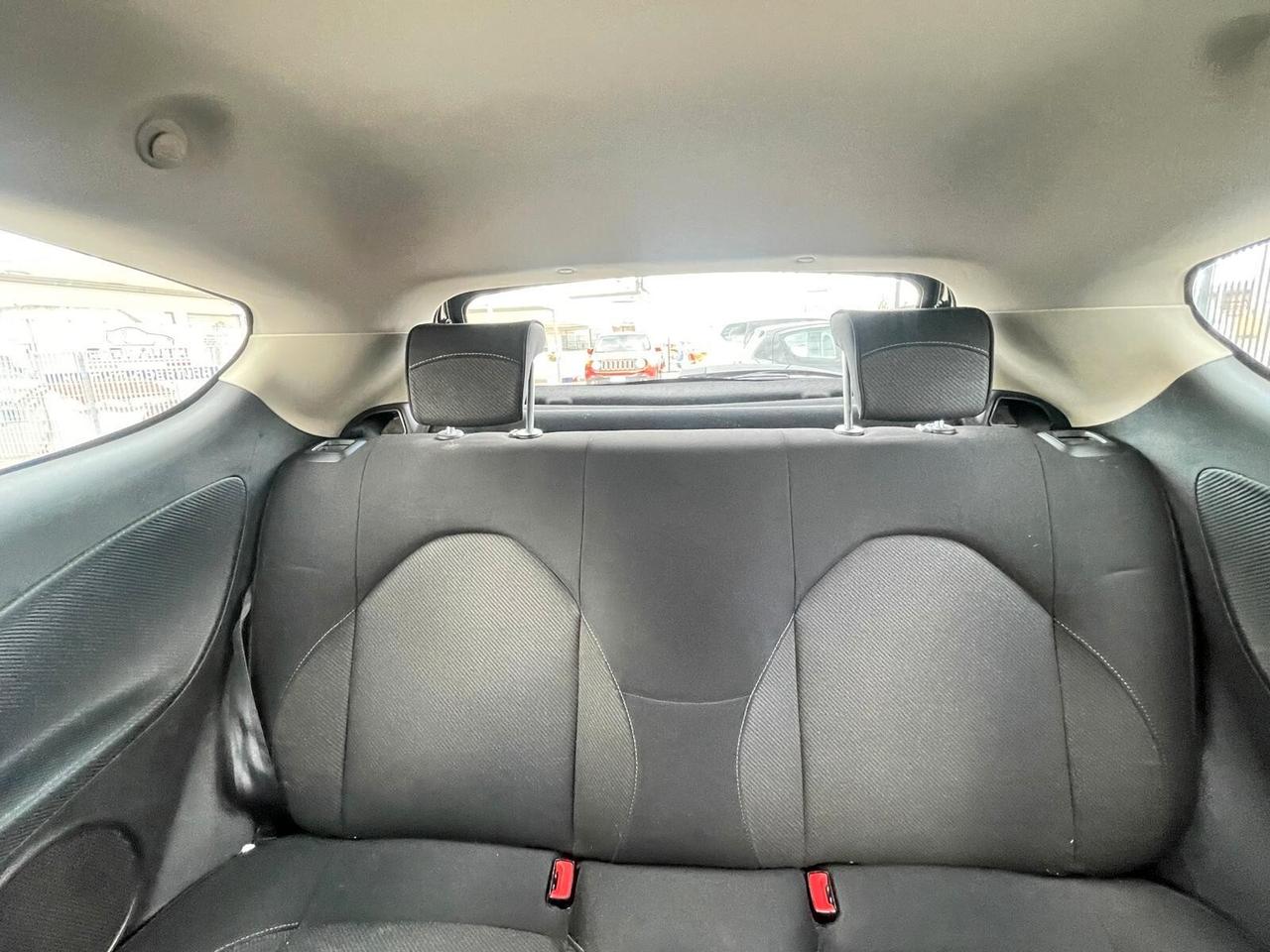 Alfa Romeo MiTo 1.3 JTDm-2 95 CV S&S Distinctive Sport Pack