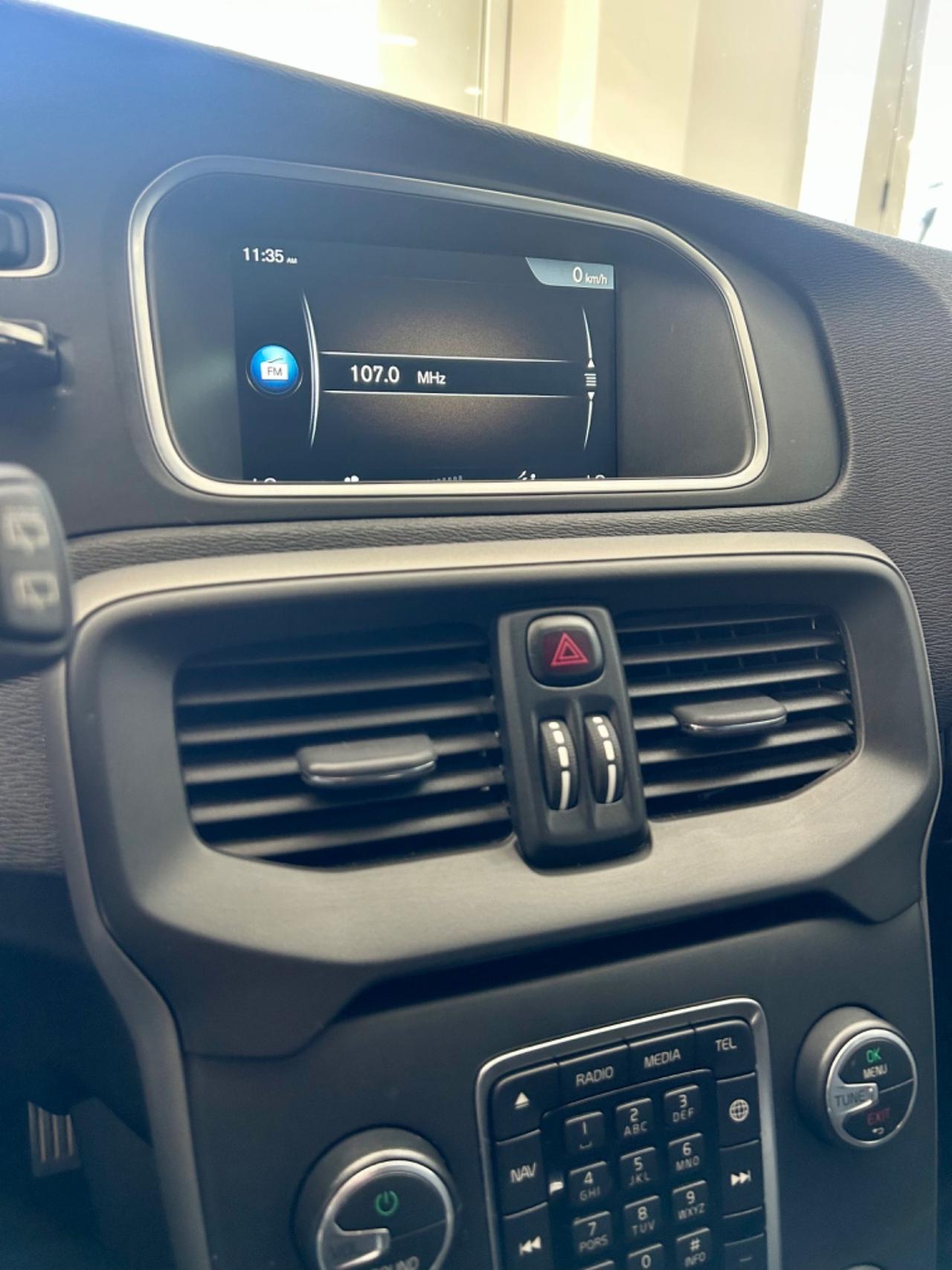 Volvo V40 Cross Country D2 FINANZIABILE