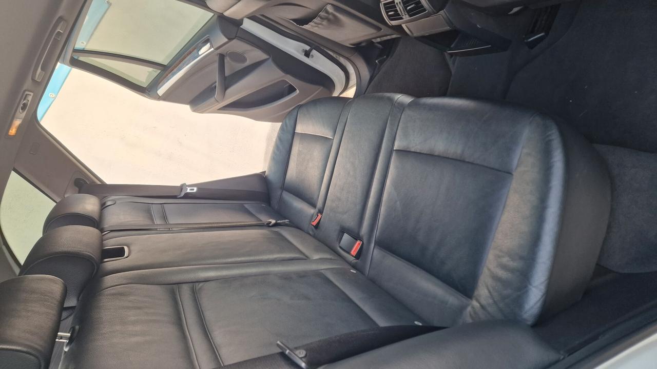 BMW X5 xDrive30d Futura - 2011