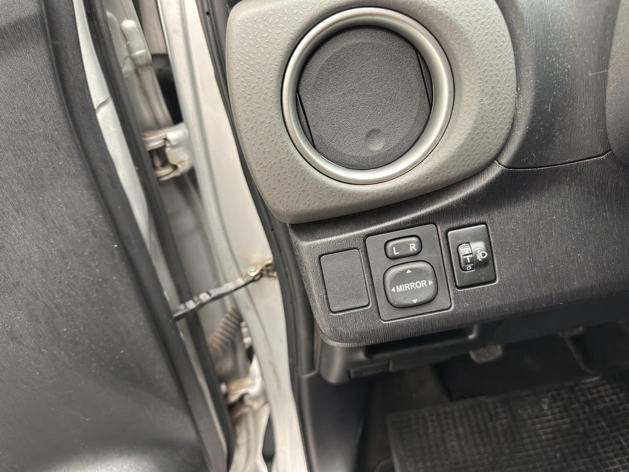 Toyota Yaris 5p 1.0 Lounge s/CL