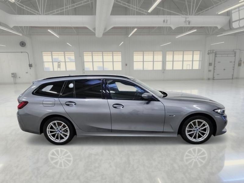 BMW 320 BUSINESS ADVANTAGE TOURING AUTO 5 PORTE STATION WAGON