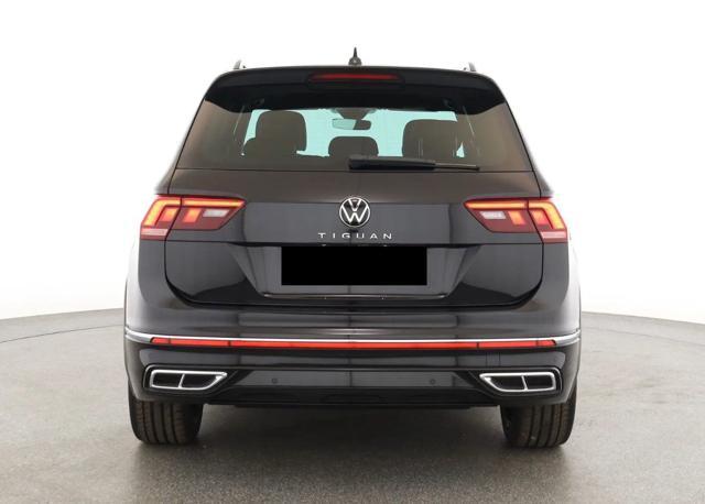 VOLKSWAGEN Tiguan 1.5 TSI 150cv DSG R-Line LED/Tetto/Navi/Kam/20"