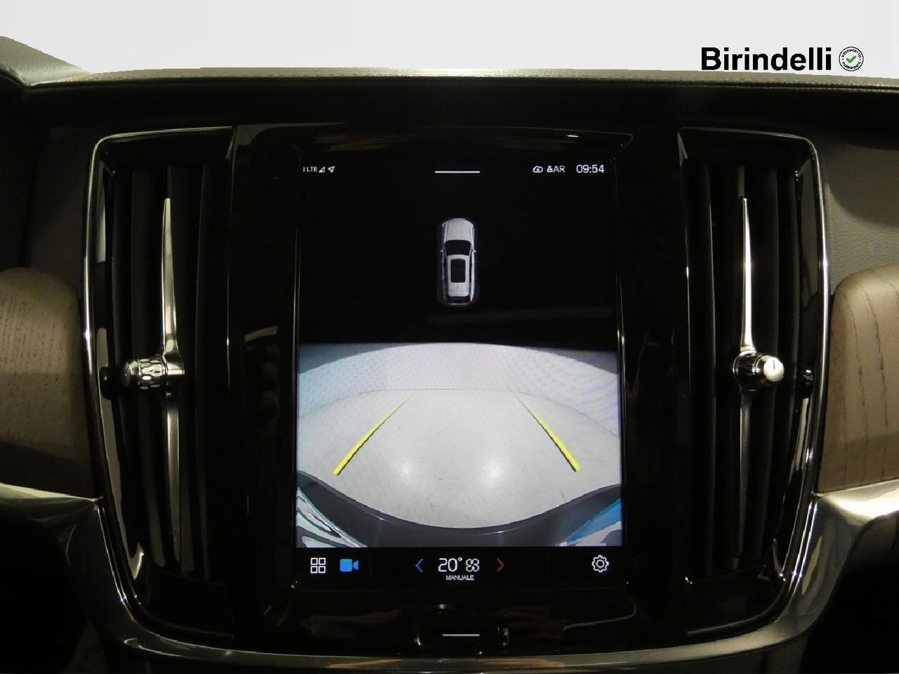 VOLVO V90 (2016-->) - V90 B4 (d) AWD Geartronic Inscription