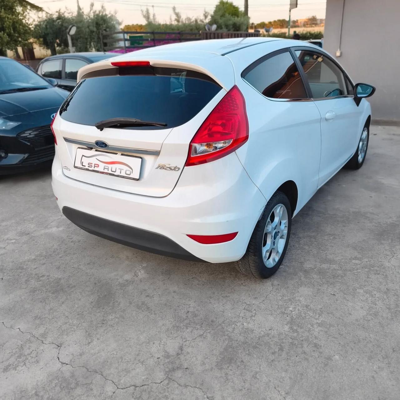 Ford Fiesta 1.2 Titanium SOLI 2.190EURO