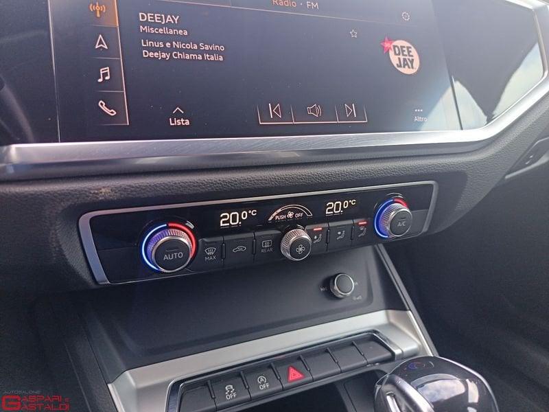 Audi Q3 35 TDI S tronic Business