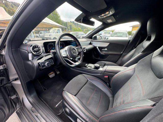 MERCEDES-BENZ A 200 d Automatic Premium