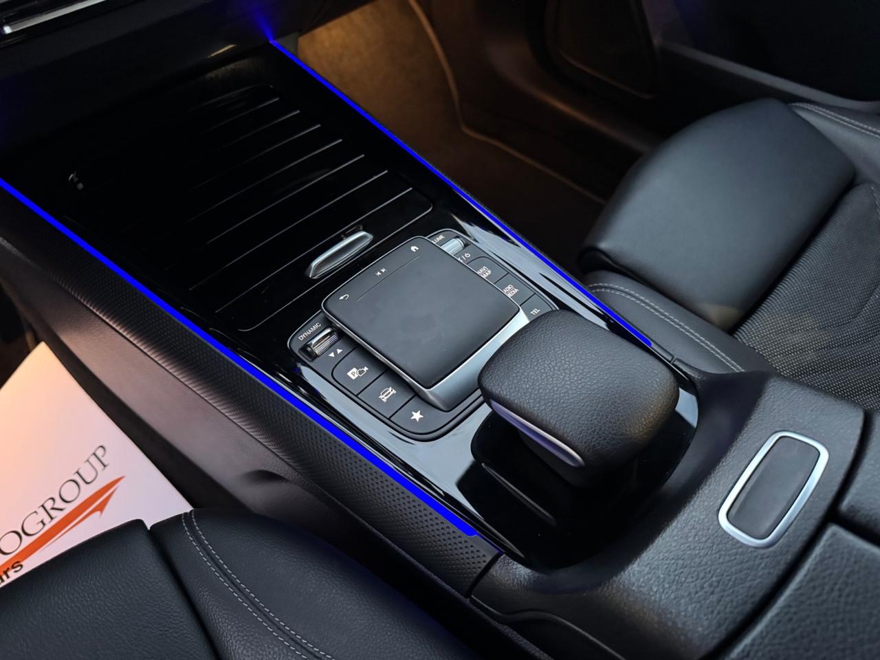 MERCEDES GLB 180d Sport - Luci Ambient Navi 18