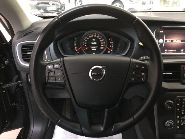 VOLVO V40 D2 Gear Business-NEOPATENTATI