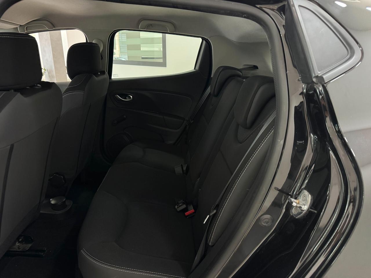 Renault Clio 1.2 75CV 5 porte Zen