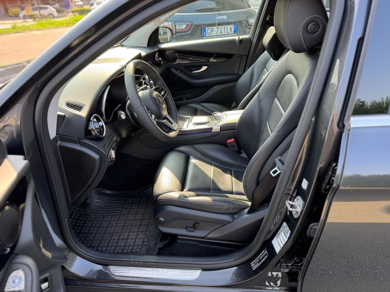 Mercedes-Benz GLC 200 Business #7285