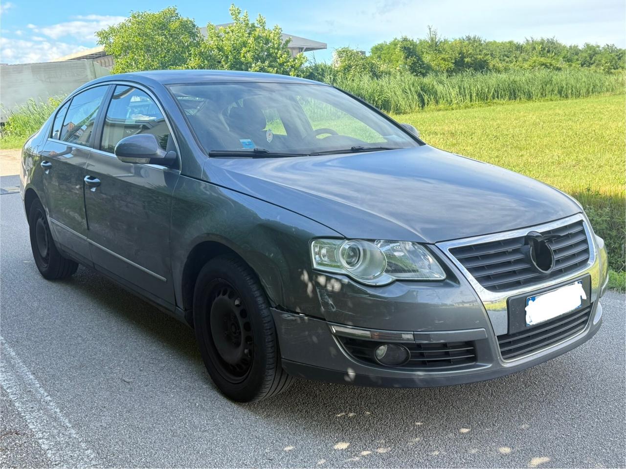 Volkswagen Passat 1.9 TDI/105CV Trendline BERLINA