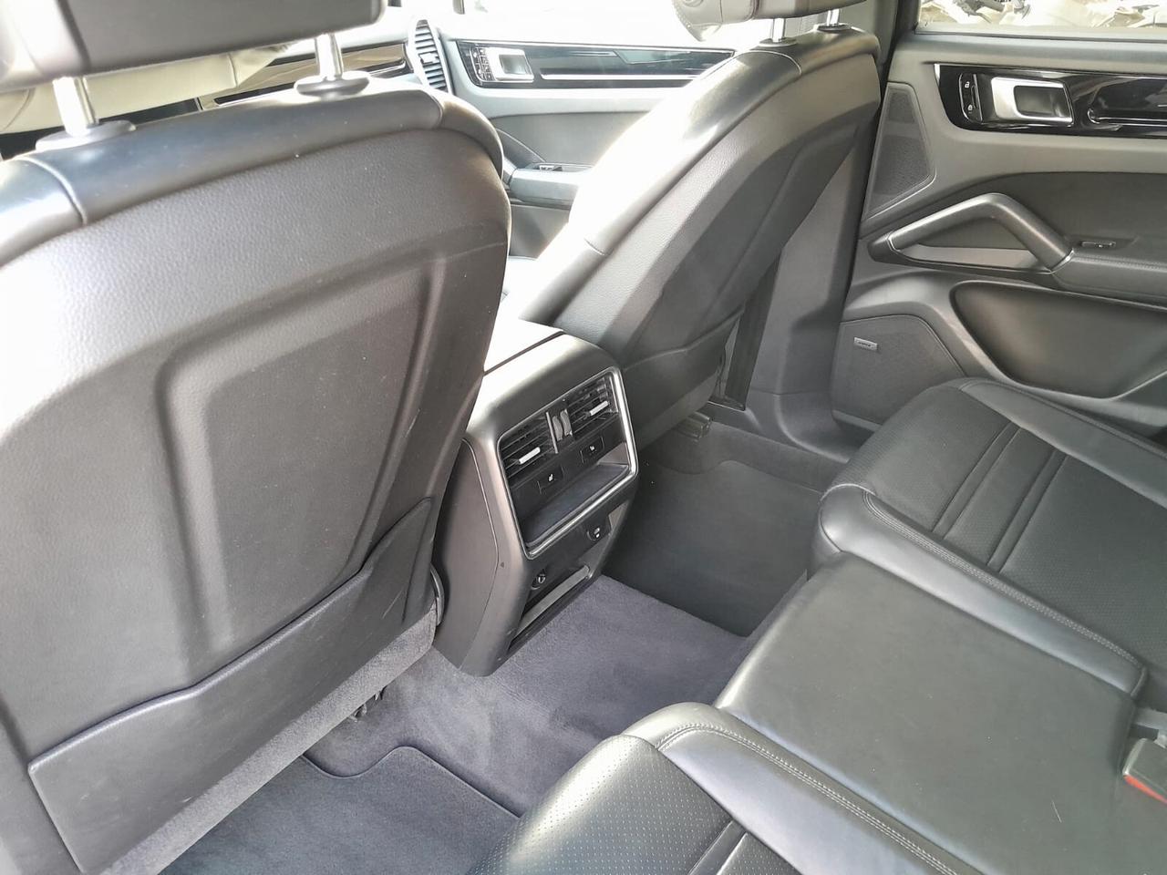 Porsche Cayenne Coupé 3.0 V6