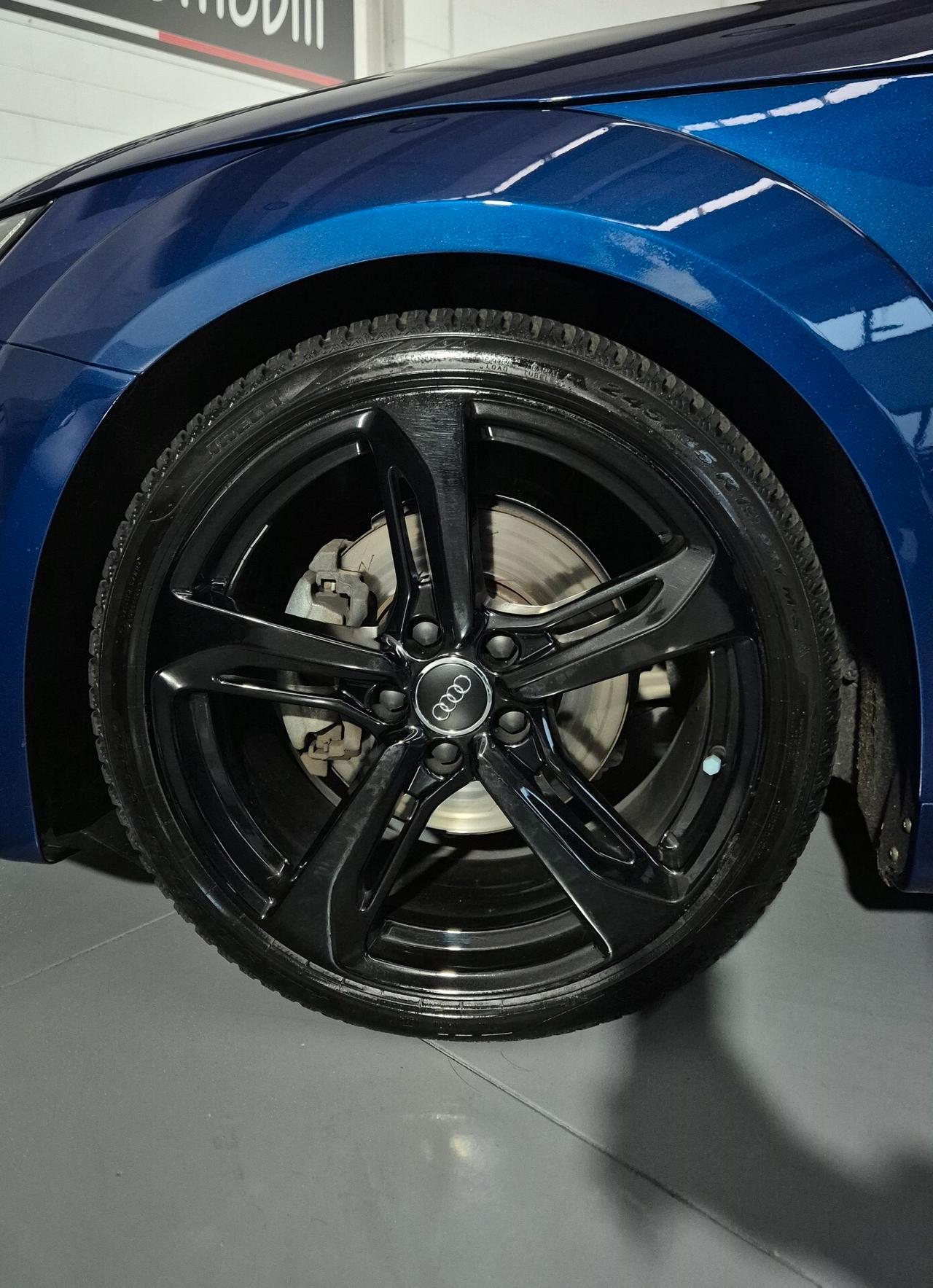 Audi TT S-line TFSI S-tronic 1.8cc 179cv Automatica