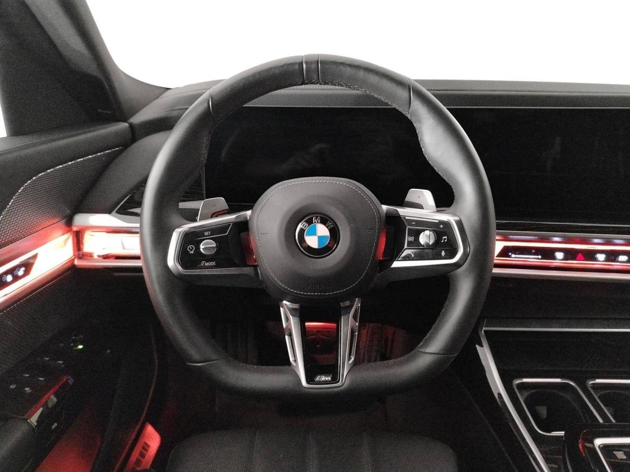 BMW Serie 7 740d xDrive mhev MSport