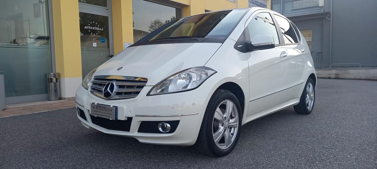 Mercedes-Benz Classe A 180 CDI All. Avantgarde Diesel cc. 1.9 CV. 109 Cambio Automatico 5 Porte 5 Posti Euro 5 Utilizzabile anche per i Neopatentati.
