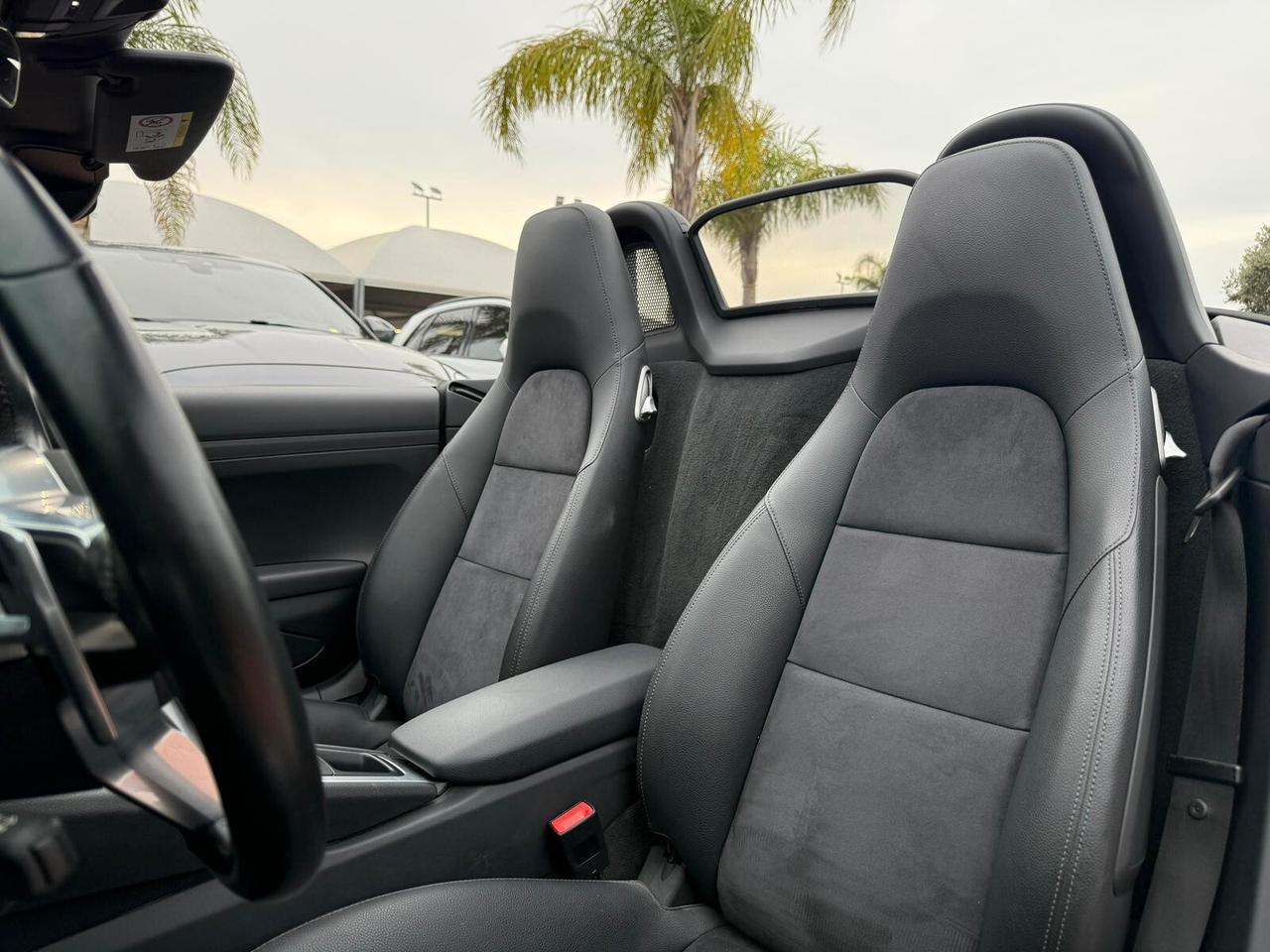 Porsche 718 Spyder Boxster 2.0