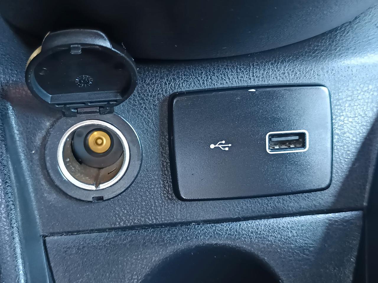 Lancia Ypsilon 2020 - 1.2 BENZINA OK NEOP. LB AUTOMOBILI