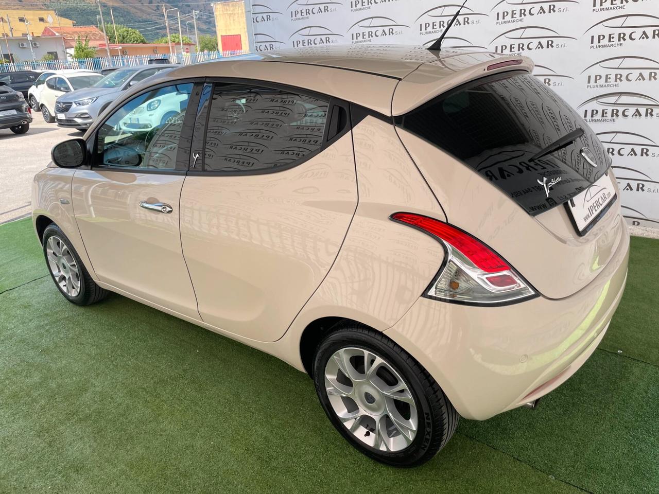 Lancia Ypsilon 0.9 TwinAir 85 CV 5 porte S&S DFN Platinum (IMP GPL )
