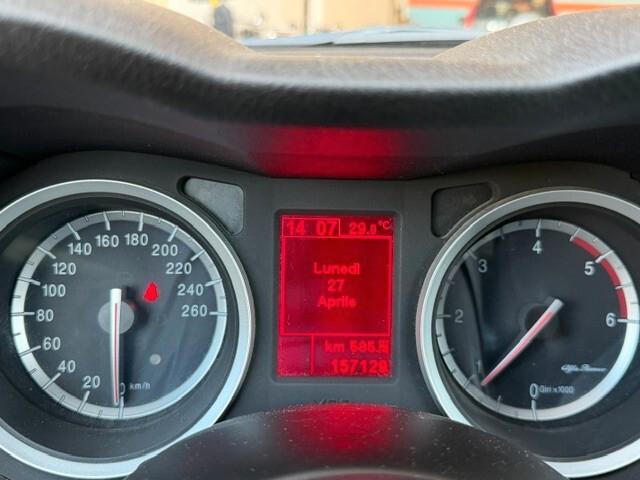 Alfa Romeo 159 1.9 JTDm Sportwagon Distinctive