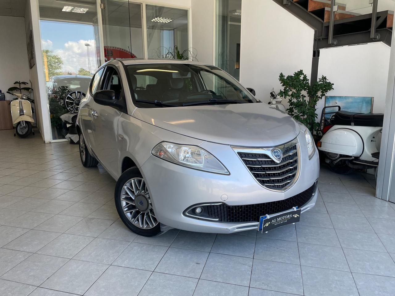 Lancia Ypsilon 1.3 MJT 95 CV Diesel Platinum