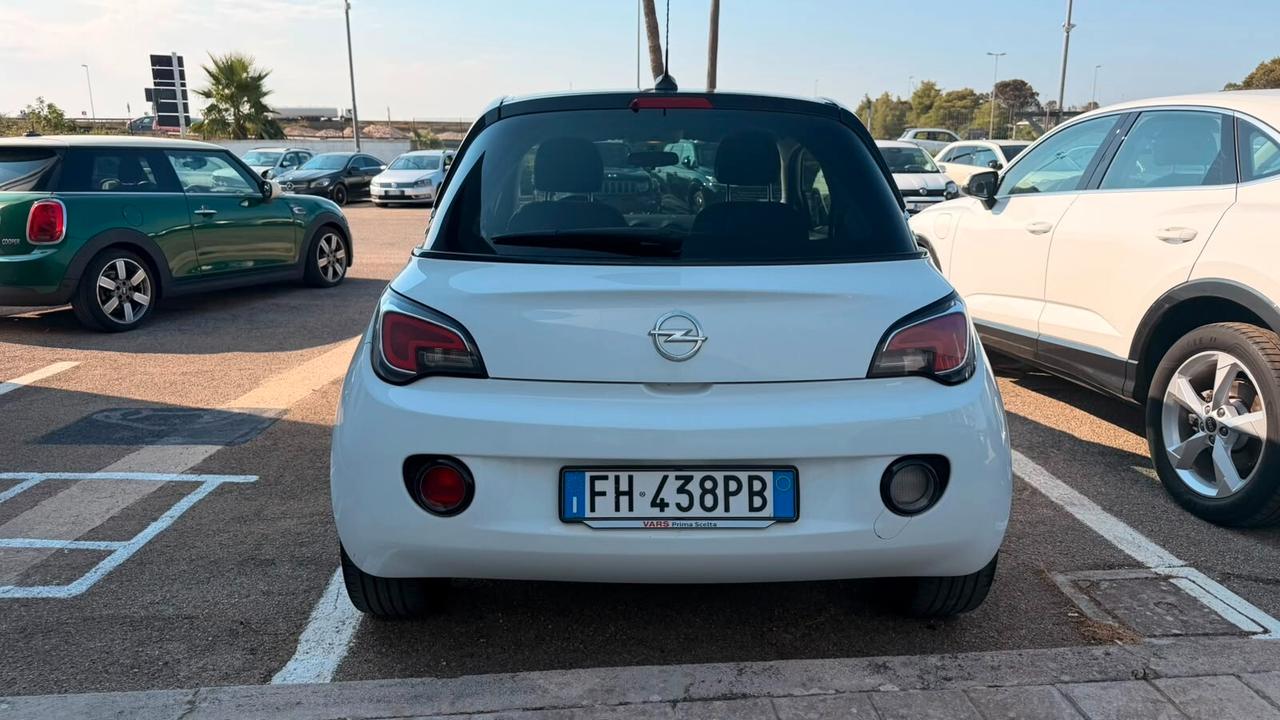 Opel Adam 1.2 70 CV Glam