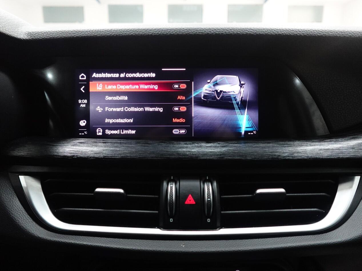 Alfa Romeo Stelvio 2.2 MJT 190 CV AT8 Q4 BUSINESS