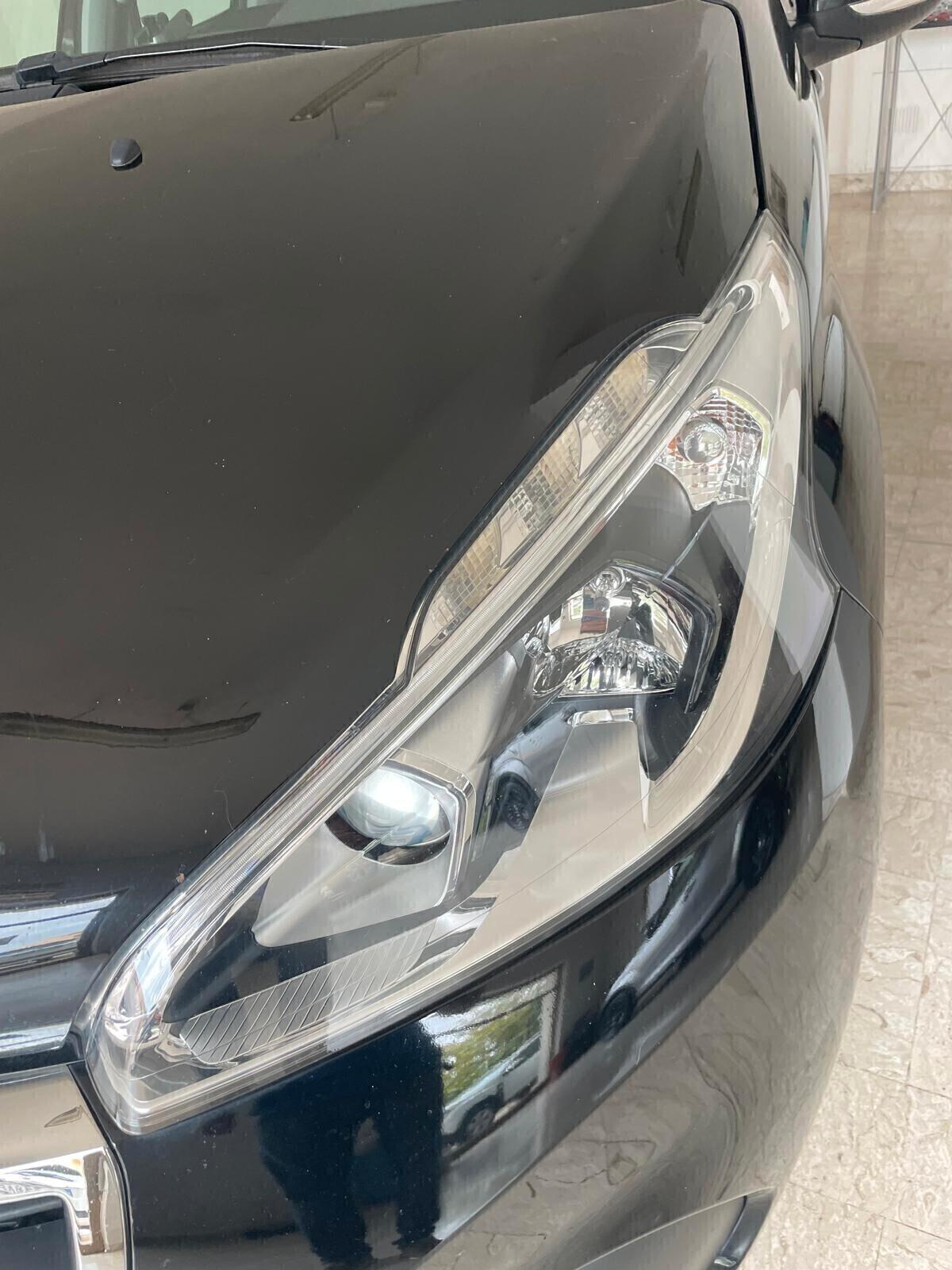 PEUGEOT 208 BlueHDI 75 CV 5 PORTE ALLURE