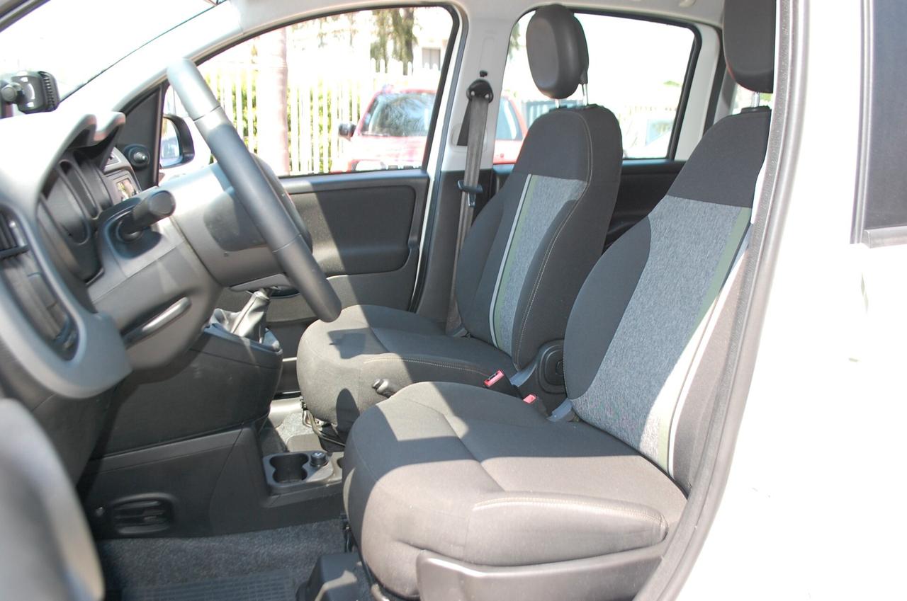 Fiat Panda 1.0 hybrid 70CV City Cross S&S Uff Italy USB Clima