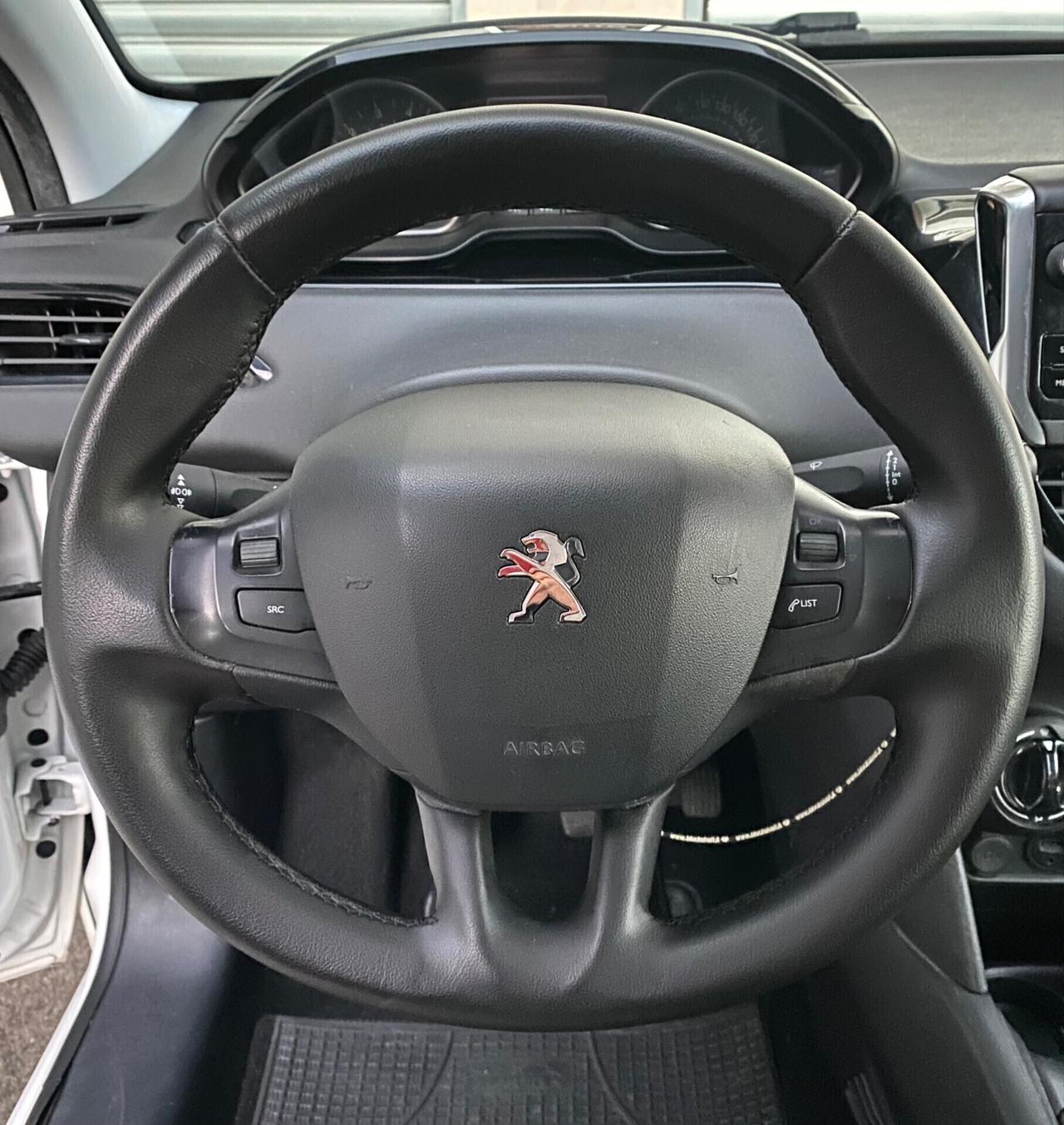 Peugeot 208 1.2 PureTech 82cv 5p. Active - KM ZERO