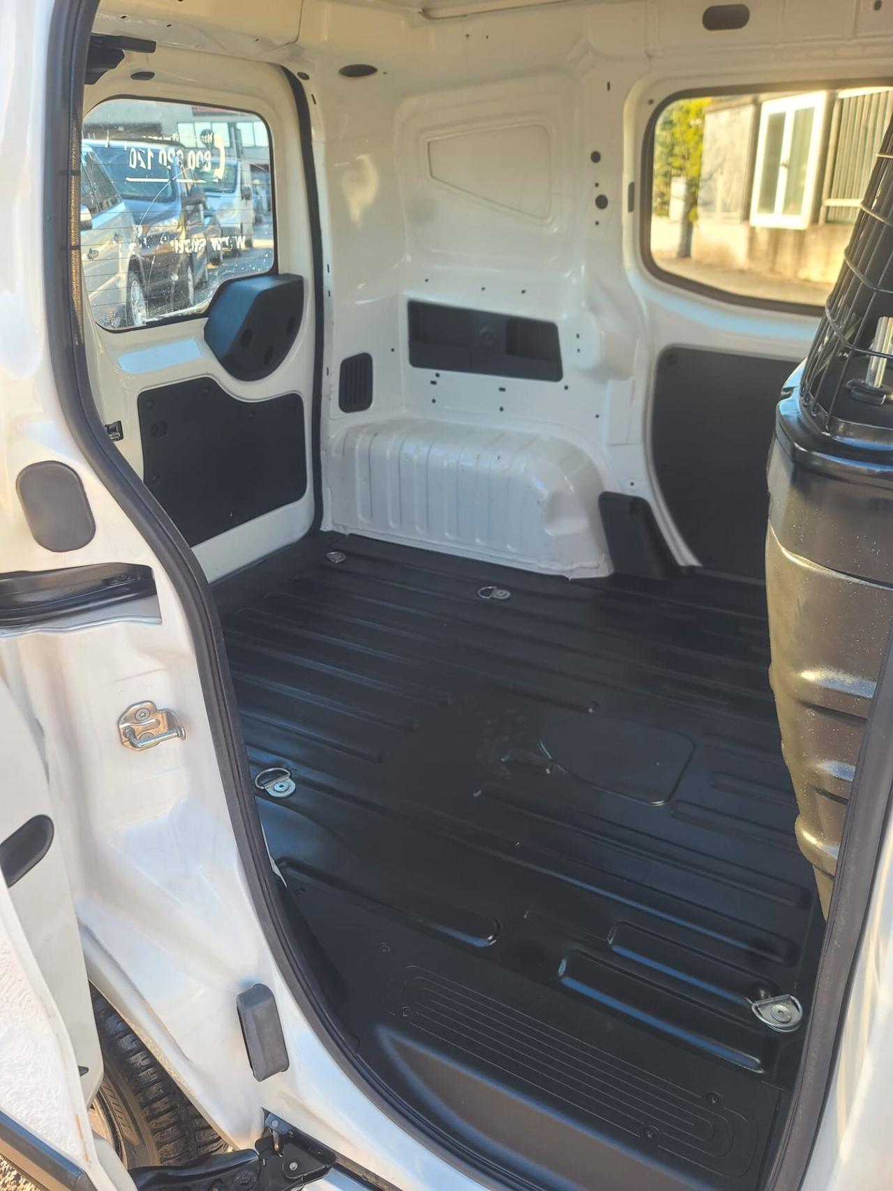 Fiat Fiorino 1.3 MJT 95CV Cargo 70.000KM