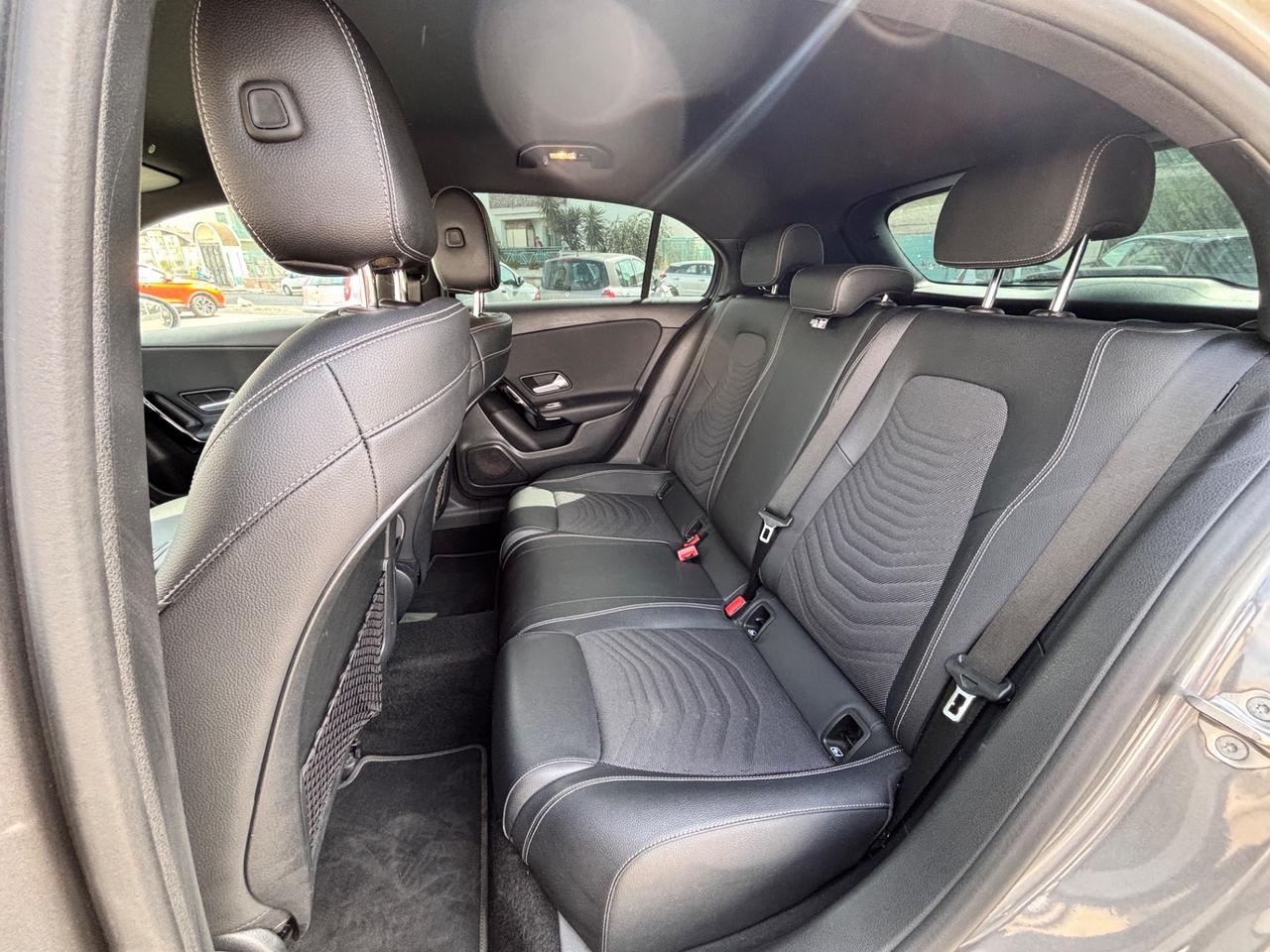 Mercedes-benz A 180 d Automatic Business