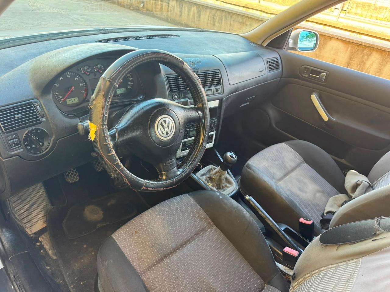 Volkswagen Golf 1.6 16V gpl