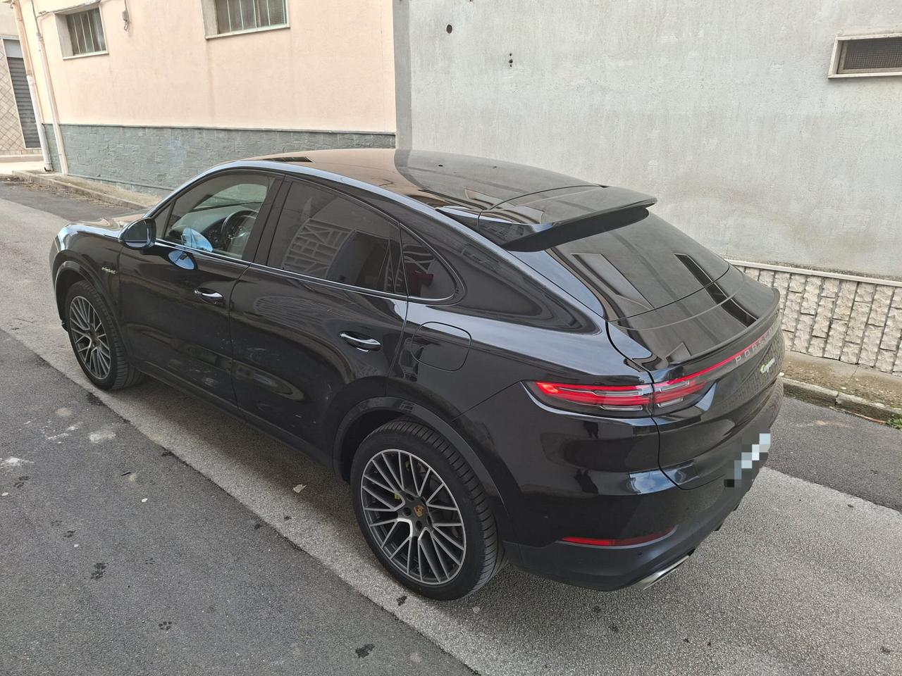 Porsche Cayenne 3.0 V6 E-Hybrid