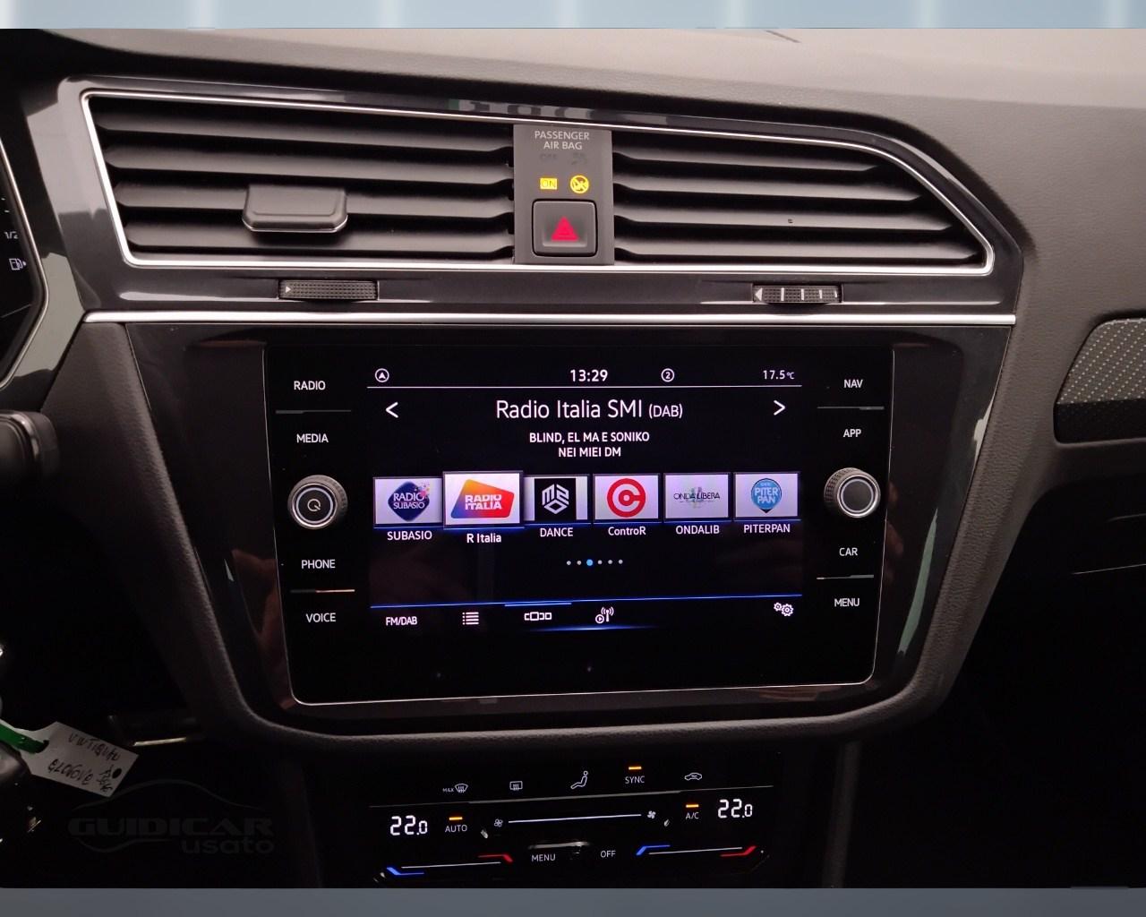 VOLKSWAGEN Tiguan II 2021 - Tiguan 2.0 tdi R-Line 150cv dsg