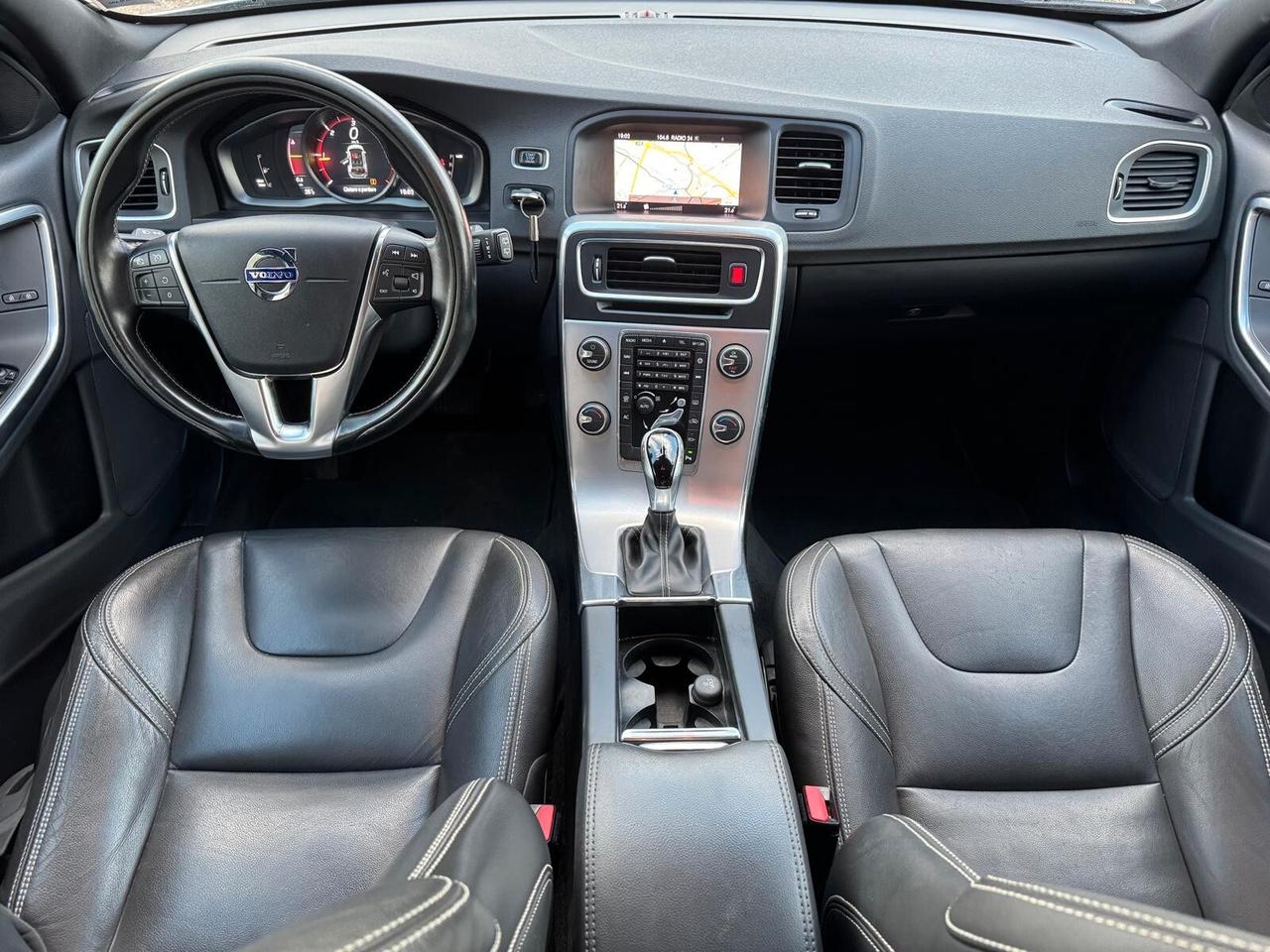 Volvo V60 D2 Geartronic Dynamic Edition