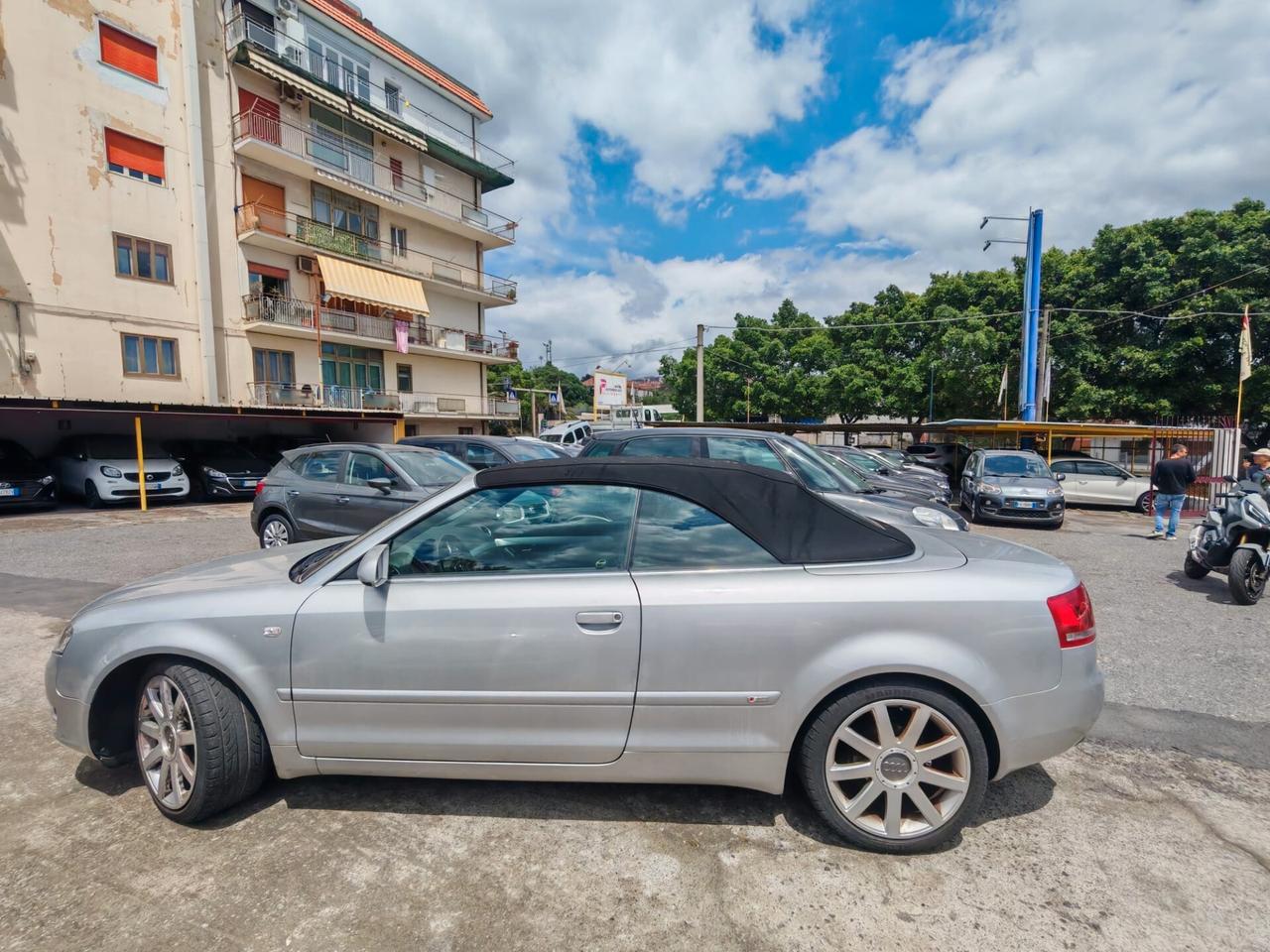 Audi A4 Cabriolet 2.0 TDI F.AP. Top plus