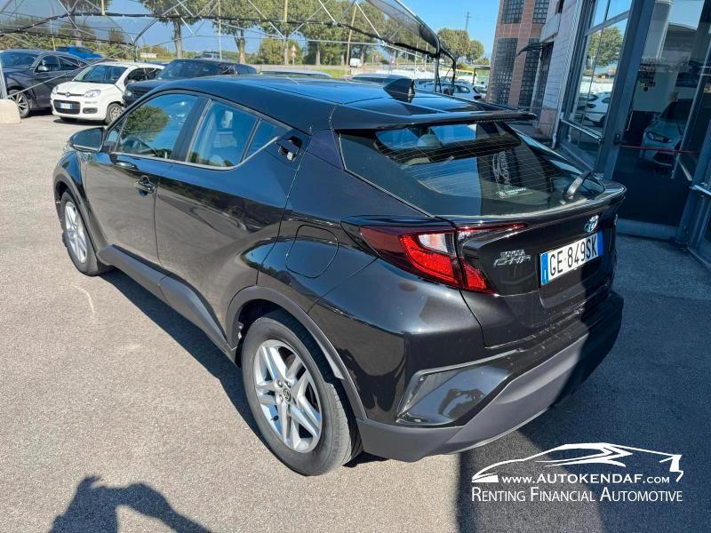 Toyota C-HR 1.8h Business e-cvt