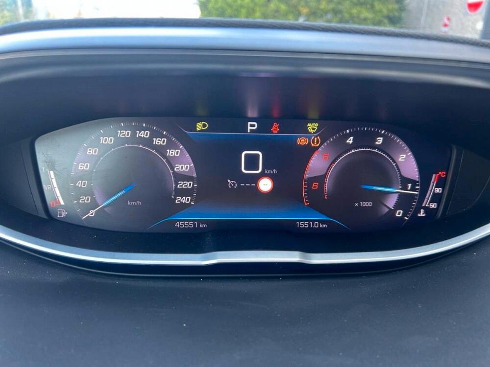 Peugeot 3008 1.5cc BlueHDi 130cv S&S EAT8 Allure Pack