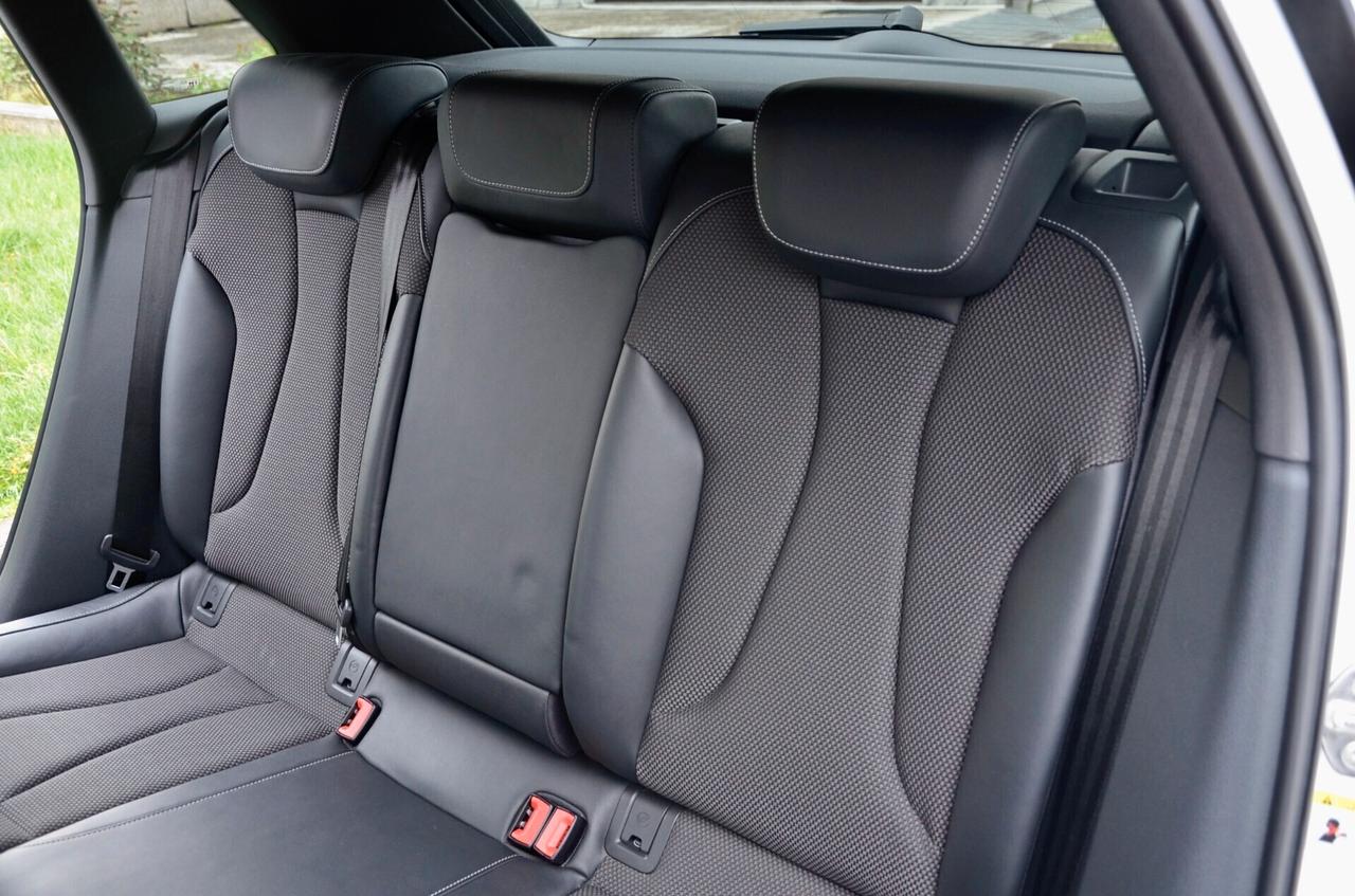 AUDI A3 SPORTBACK 2.0 TDI S-LINE INT EXT QUATTRO 150cv, UNICOPROP, UFF ITALIANA, EURO 6B, 18", NAVI, PERMUTE